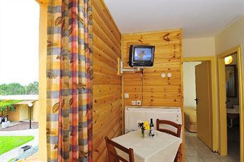 Gonen Holiday Village - Lodge エクステリア 写真